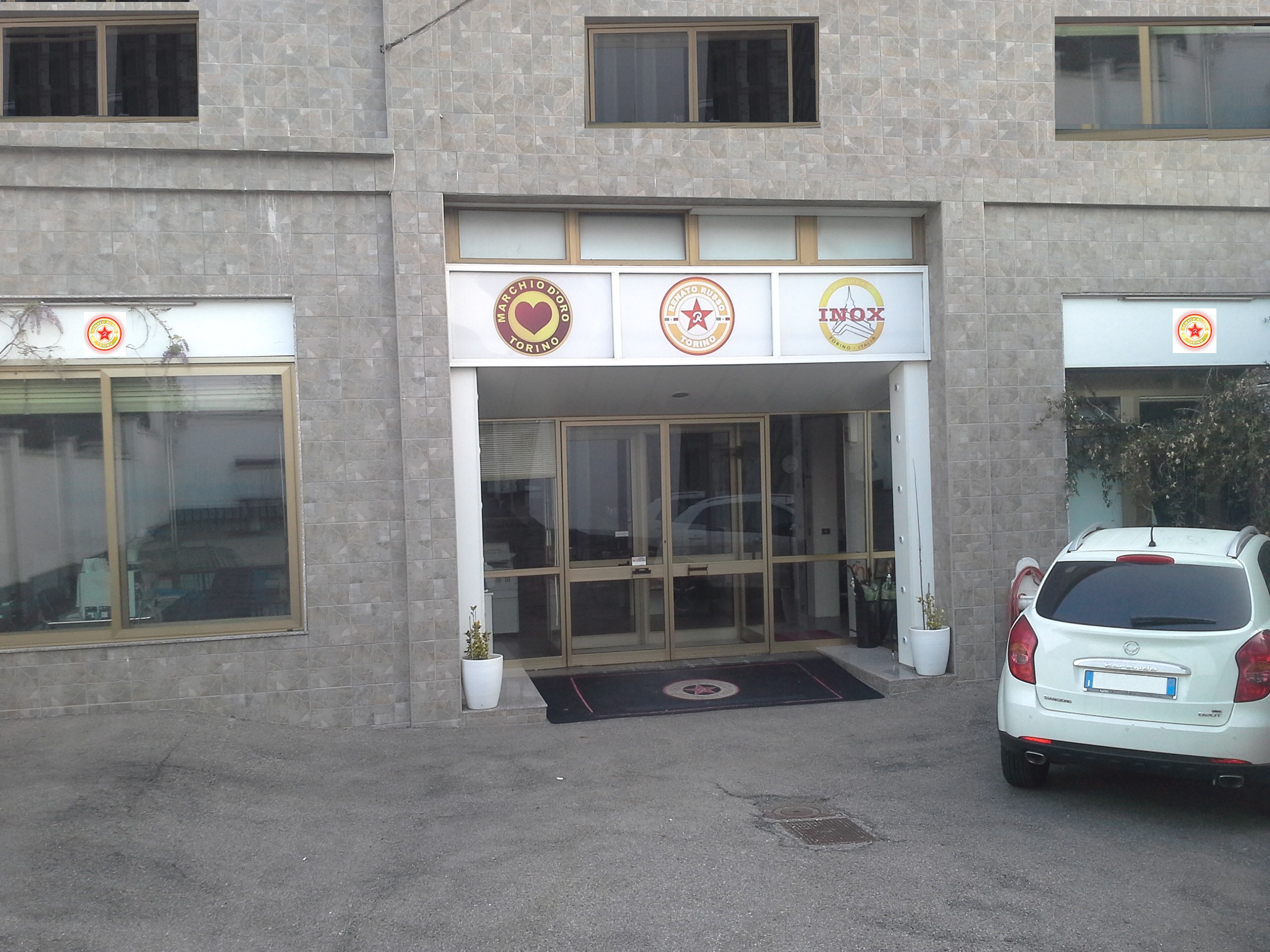 Arredamenti negozi torino : arredamento negozi torino. arredamento ...